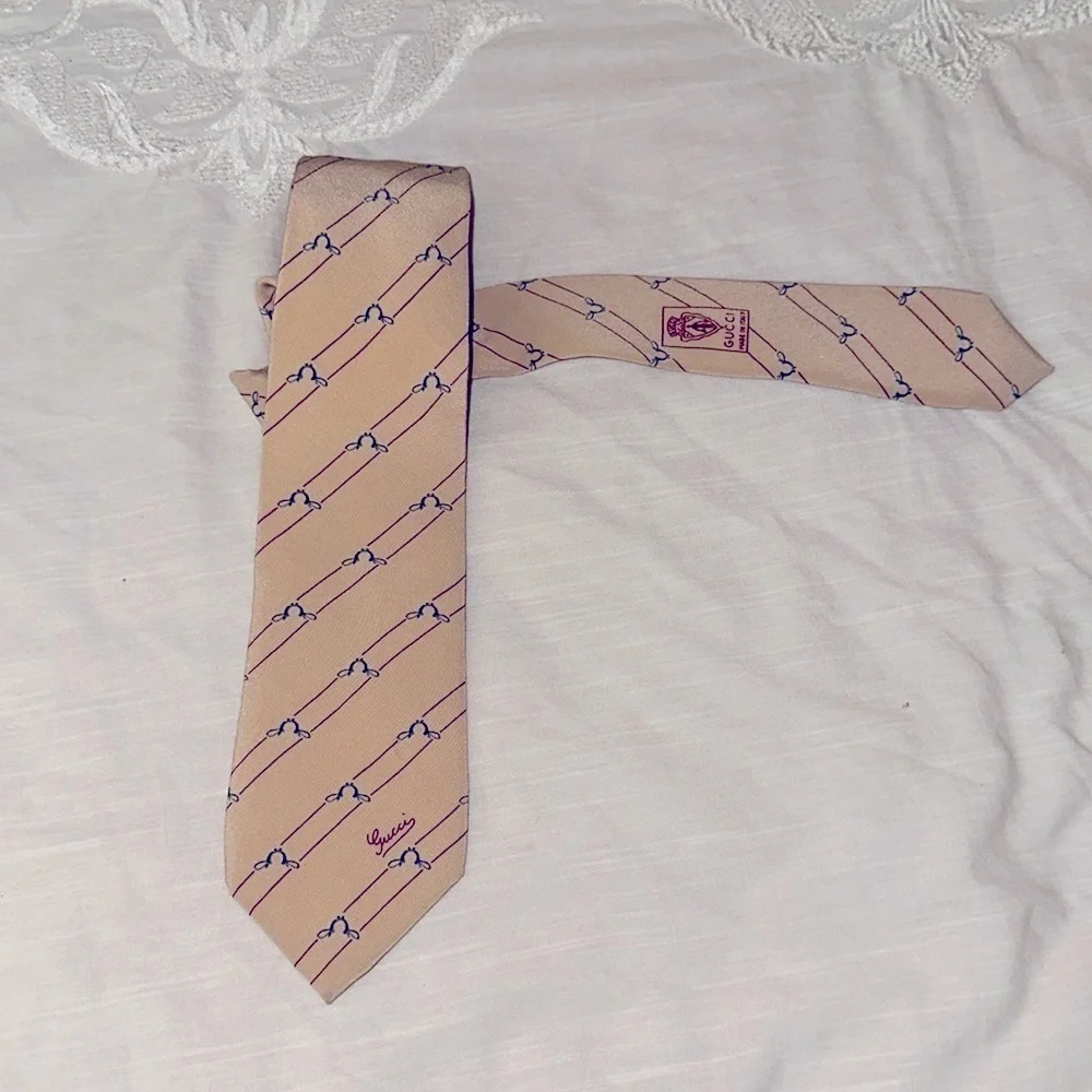 Vtg GUCCI Logo Silk Neck Tie